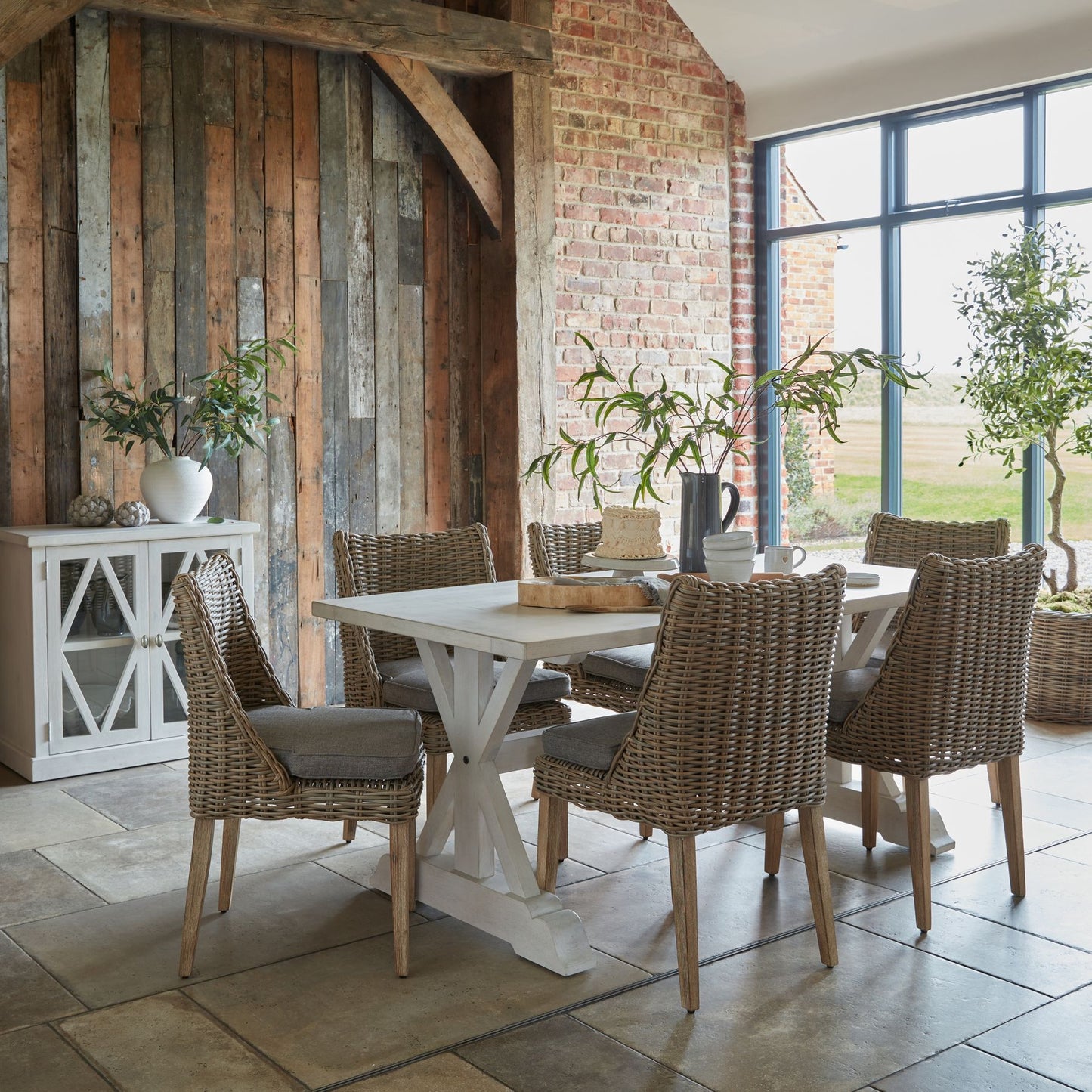 Eden Collection Outdoor Round Dining Chair